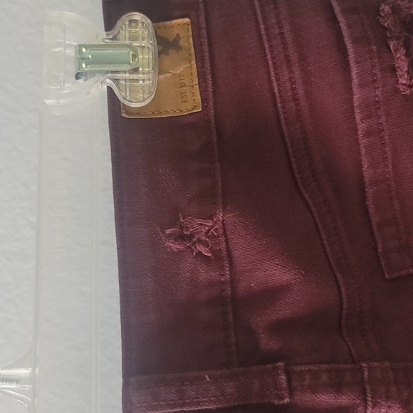 American Eagle Outfitters - Maroon Stretch Shortie - Size 2 - Picture 7 of 10